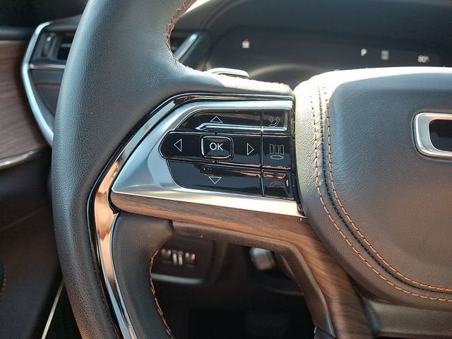 2023 Jeep Grand Cherokee Summit