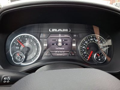 2023 RAM 1500 Big Horn Crew Cab 4x4 5'7" Box