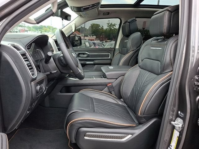2026 RAM 1500 Tungsten Crew Cab 4x4 5'7" Box