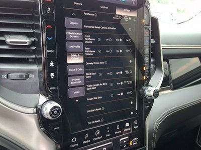 2026 RAM 1500 Tungsten Crew Cab 4x4 5'7" Box