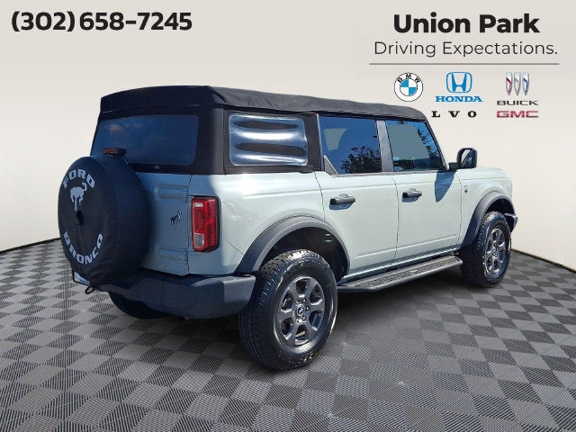 2021 Ford Bronco Base