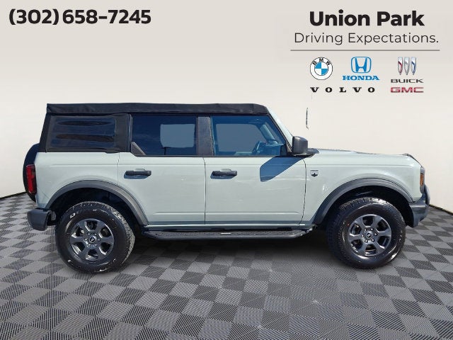 2021 Ford Bronco Base