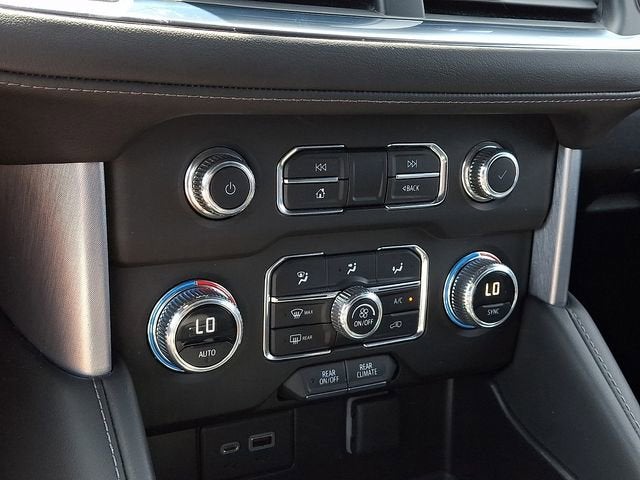 2023 GMC Yukon XL SLE