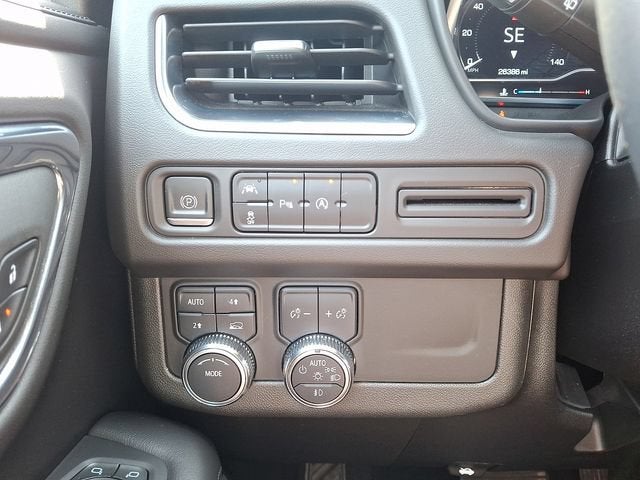 2023 GMC Yukon XL SLE