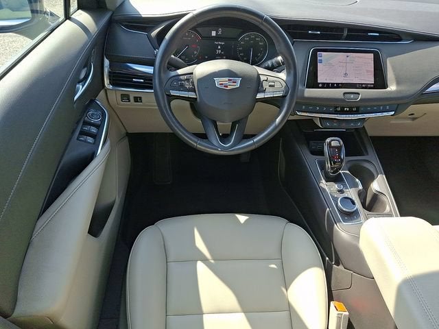 2023 Cadillac XT4 Luxury