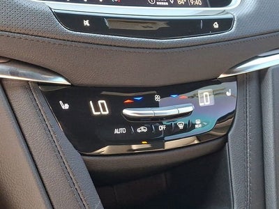 2024 Cadillac XT5 Luxury