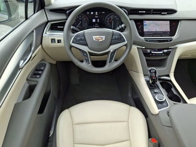 2022 Cadillac XT5 Premium Luxury