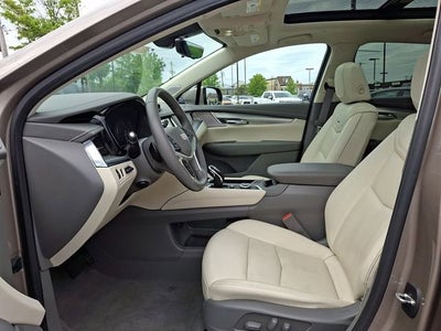 2022 Cadillac XT5 Premium Luxury