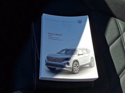 2024 Volkswagen Atlas 2.0T Peak Edition SE w/Technology