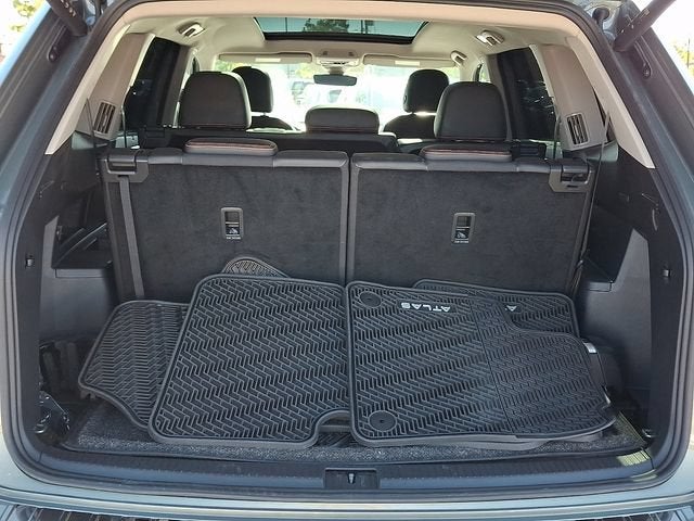2024 Volkswagen Atlas 2.0T Peak Edition SE w/Technology
