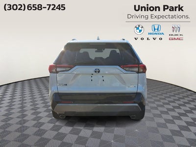 2024 Toyota RAV4 Hybrid SE