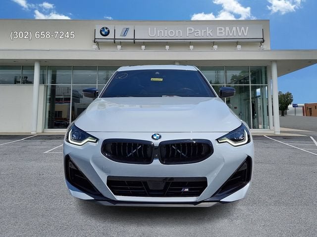 2025 BMW M240 i xDrive
