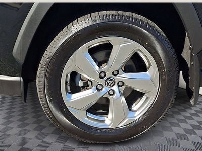 2021 Toyota RAV4 Hybrid LE