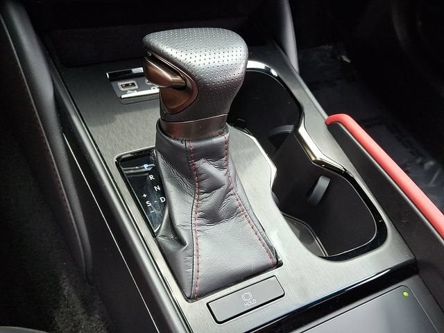 2023 Lexus ES 350 F SPORT Handling