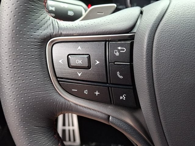 2023 Lexus ES 350 F SPORT Handling