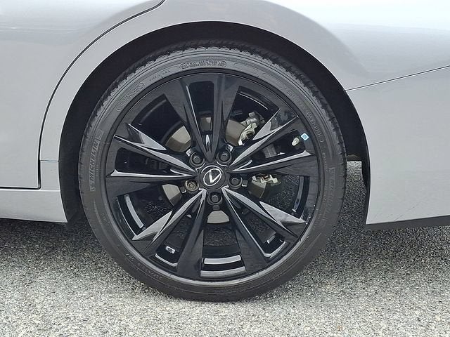 2023 Lexus ES 350 F SPORT Handling