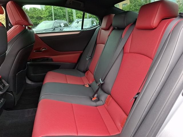 2023 Lexus ES 350 F SPORT Handling