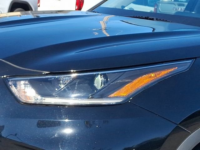 2021 Toyota Highlander L