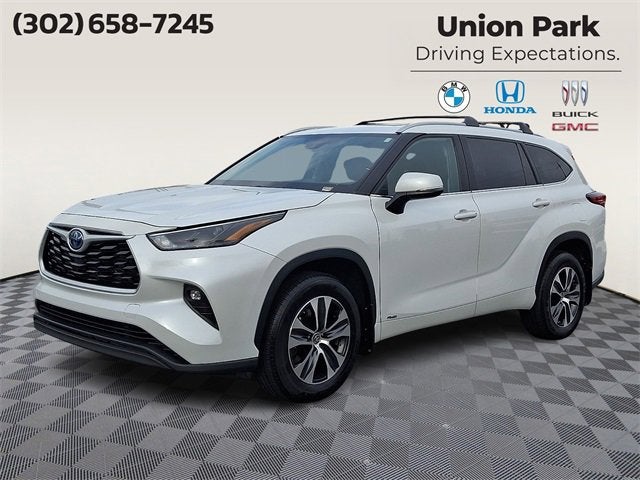 2022 Toyota Highlander Hybrid XLE