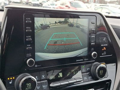 2022 Toyota Highlander Hybrid XLE