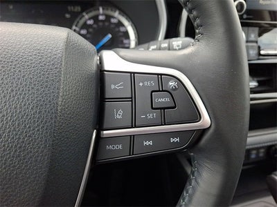 2022 Toyota Highlander Hybrid XLE