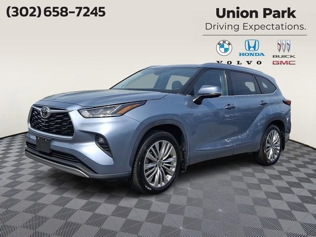 2023 Toyota Highlander L