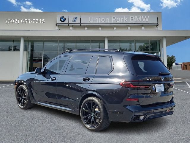 2025 BMW X7 xDrive40i