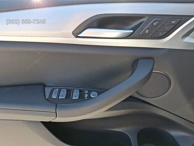 2025 BMW X4 xDrive30i