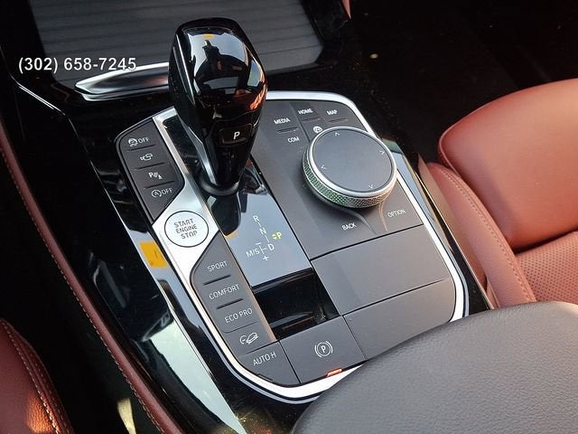 2025 BMW X4 xDrive30i