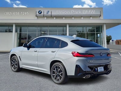 2025 BMW X4 xDrive30i