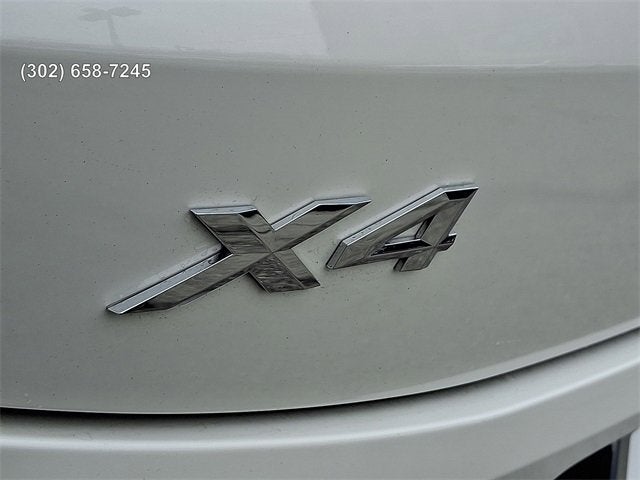 2025 BMW X4 xDrive30i