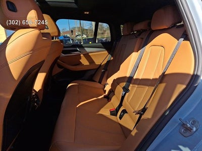 2025 BMW X4 xDrive30i