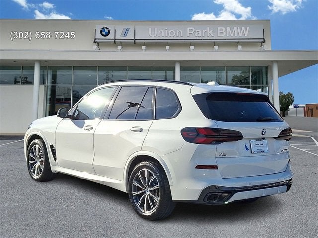 2026 BMW X5 M60i