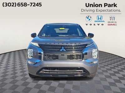 2022 Mitsubishi Outlander SE