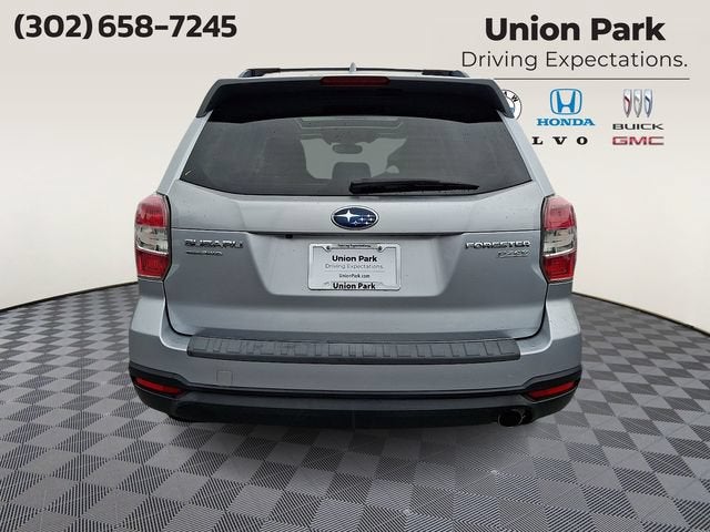 2016 Subaru Forester 2.5i Touring