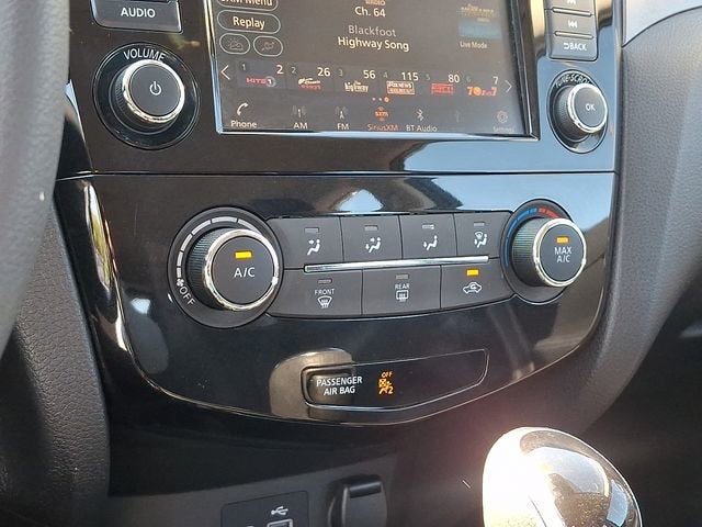2022 Nissan Rogue Sport S