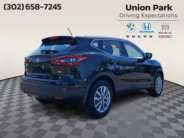 2022 Nissan Rogue Sport S