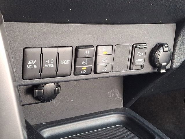 2018 Toyota RAV4 Hybrid LE Plus