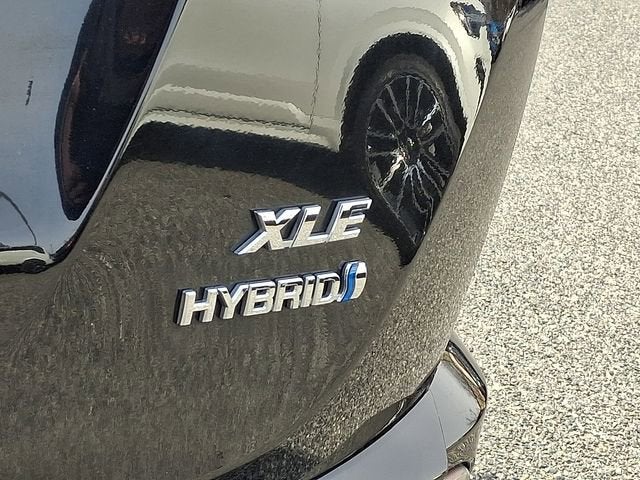 2018 Toyota RAV4 Hybrid LE Plus