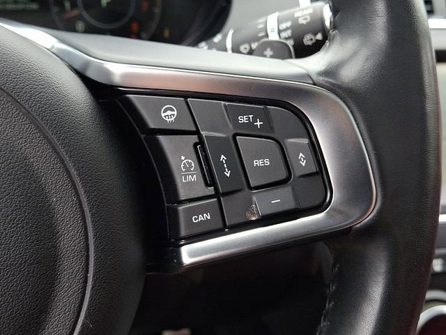 2019 Jaguar E-PACE R-Dynamic HSE