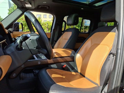 2023 Land Rover Defender 130 X-Dynamic SE
