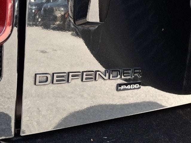2023 Land Rover Defender 130 X-Dynamic SE