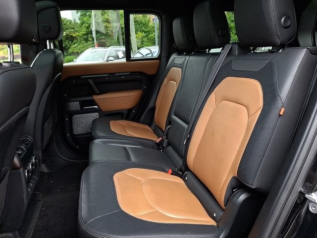 2023 Land Rover Defender 130 X-Dynamic SE