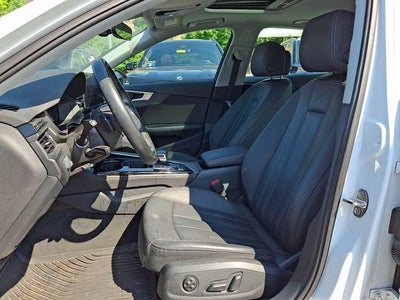 2022 Audi A4 Premium Plus 40 TFSI quattro S tronic