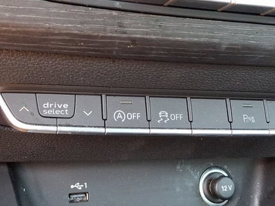 2022 Audi A4 Premium Plus 40 TFSI quattro S tronic