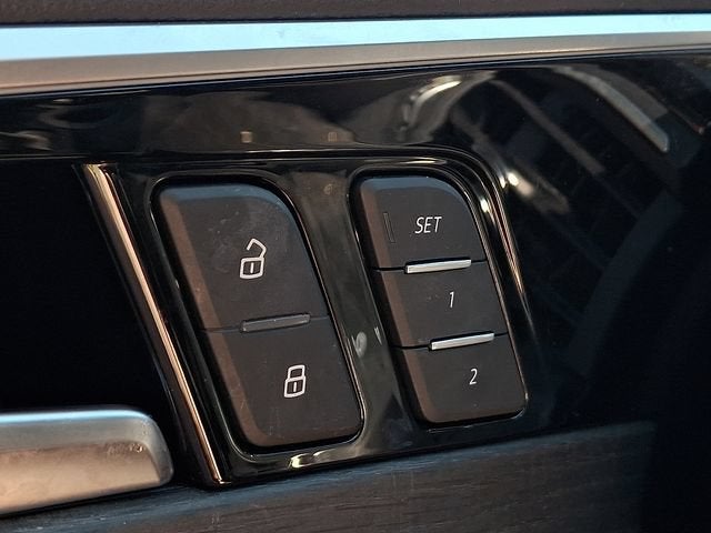 2022 Audi A4 Premium Plus 40 TFSI quattro S tronic