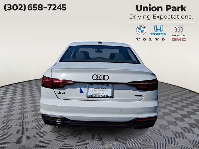 2022 Audi A4 Premium Plus 40 TFSI quattro S tronic