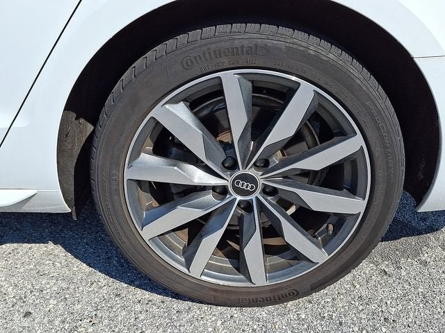 2022 Audi A4 Premium Plus 40 TFSI quattro S tronic