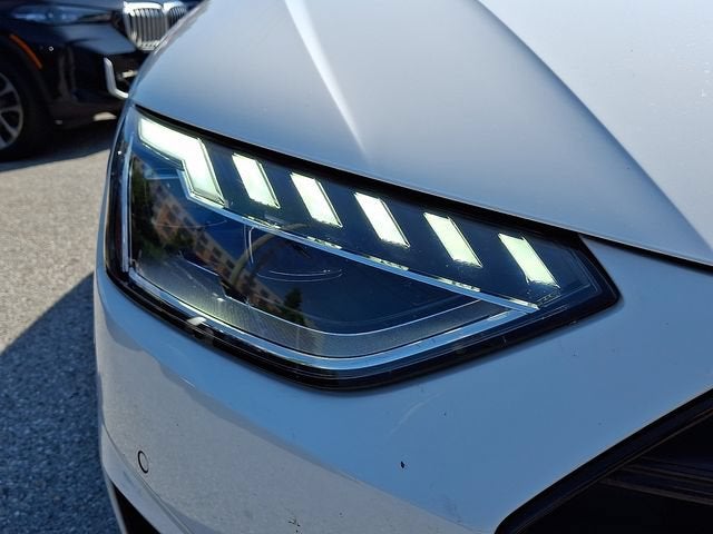 2022 Audi A4 Premium Plus 40 TFSI quattro S tronic