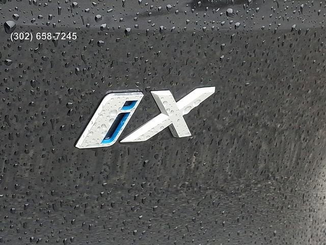 2025 BMW iX xDrive50